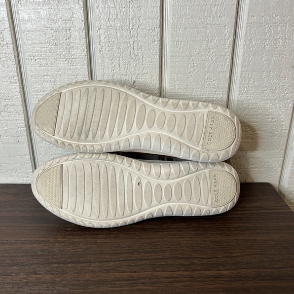 Cole Haan Zerogrand Meritt Wing Tip Oxfords, size 8. - Picture 10 of 10